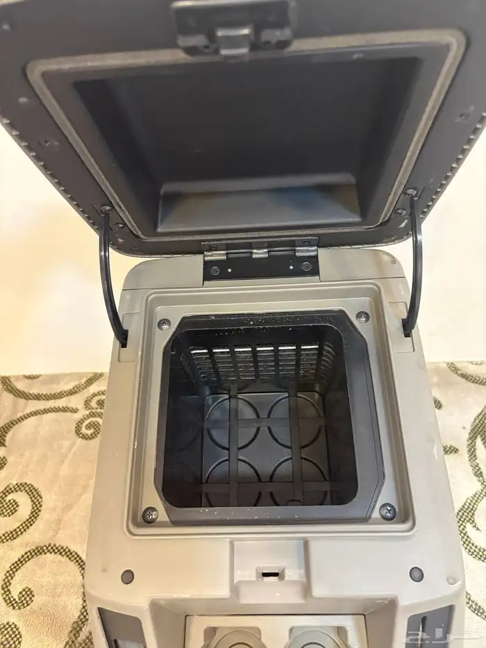 للبيع ثلاجة فتك نظيفة جدا 1