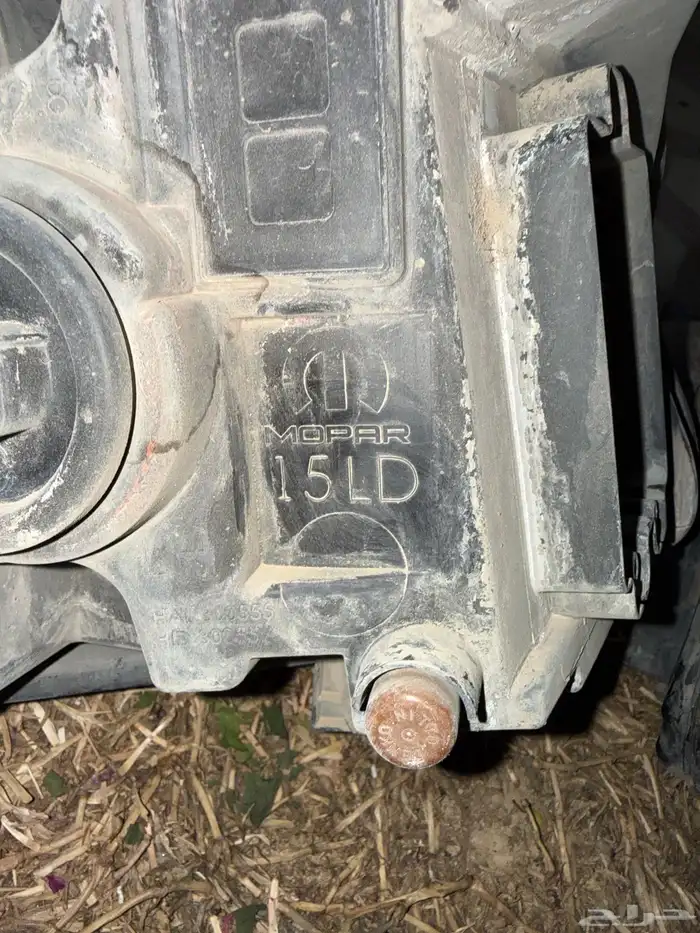 شمعات دوج تشارجر مع كشافات ضباب 6