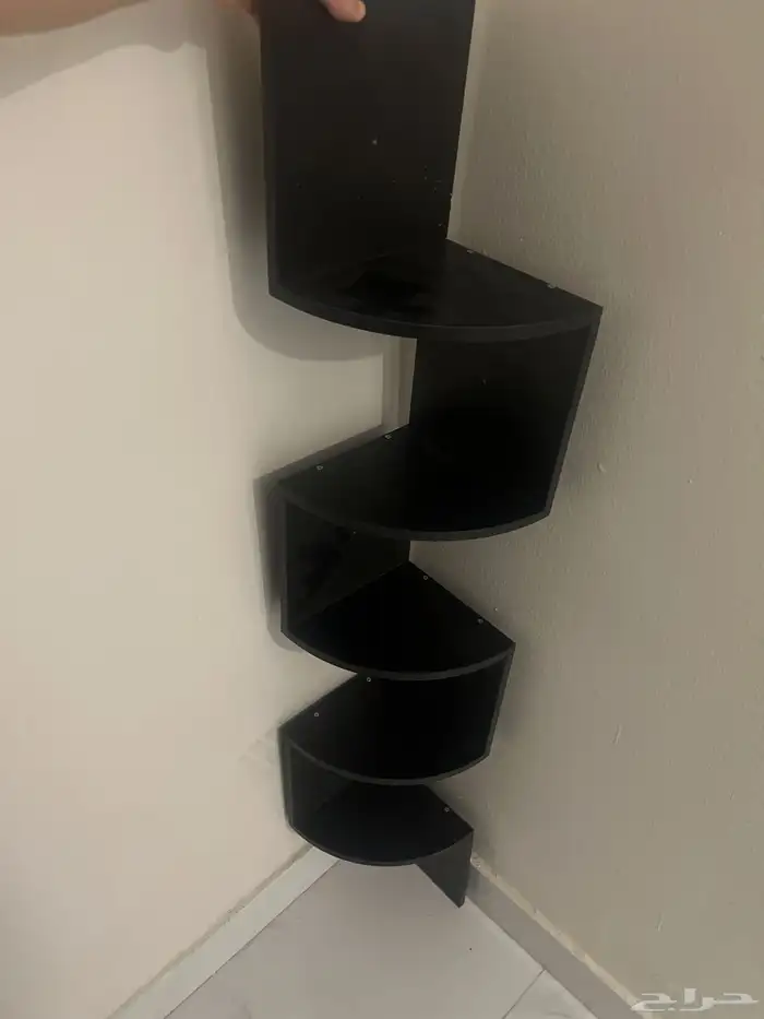 رف جداري زاوية لون اسود 0