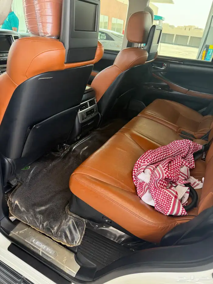 لكزس 2012 فل كامل سعودي 29