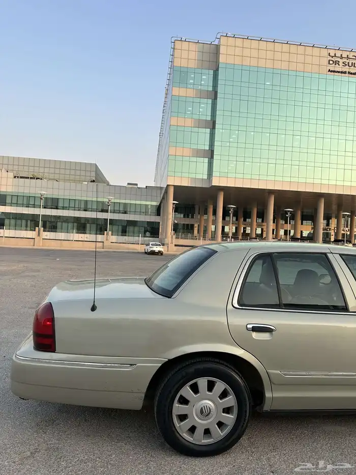 فورد ماركيز 2005 قمة النظافة 2