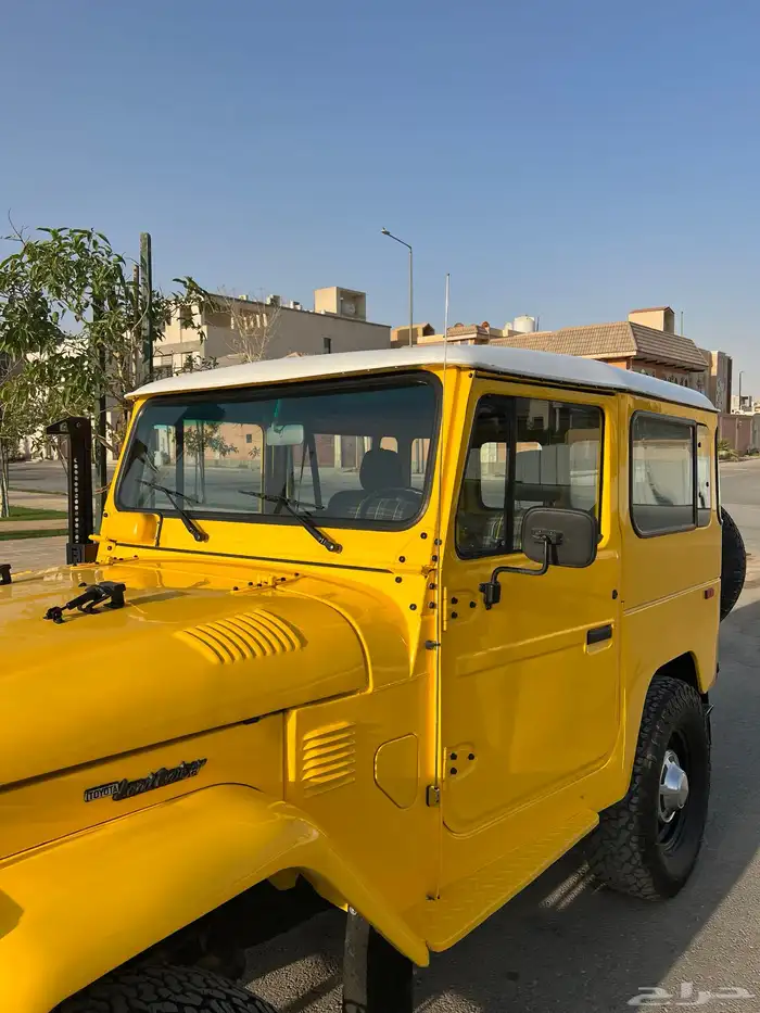 جيب ربع لاندكروزر 1983 مجدد كامل 38