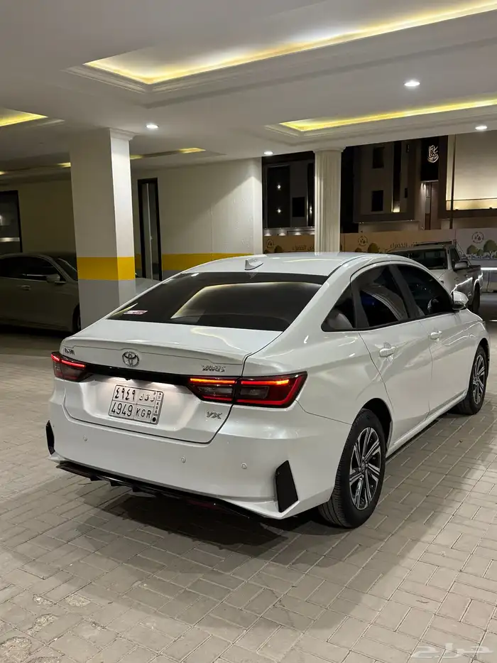 يارس 2024 فل كامل اعلى فئة شرط الفحص بحالة الوكالة 2