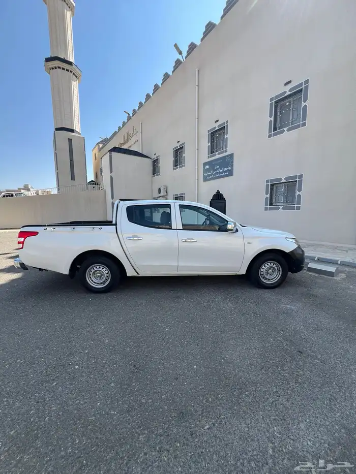 ميتسوبيشي 2016 نظيف جدا بنزين 4