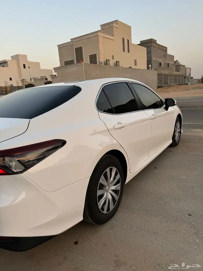 تويوتا كامري 2022 LE 8