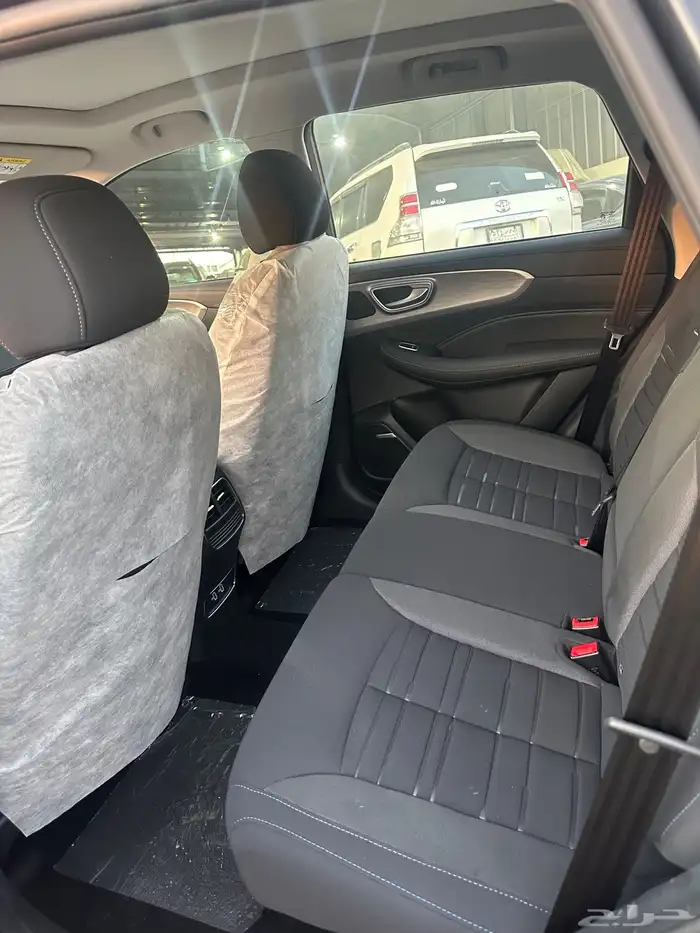 ام جي RX5 كمفورت نص فل 2023 ابيض رمادي 19