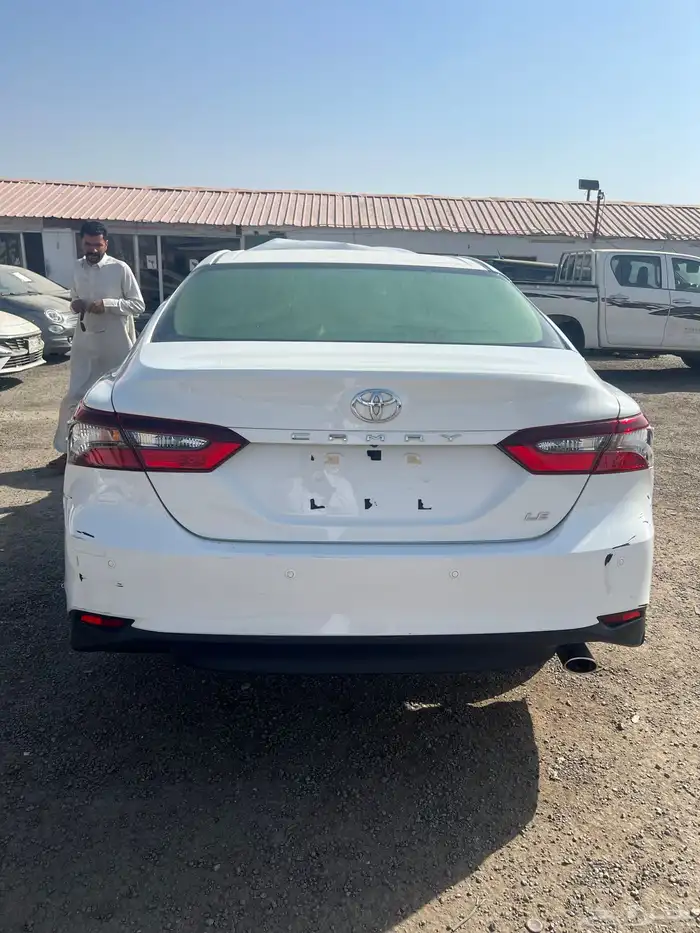 كامري 2023 LE مصدوم استاندر 7