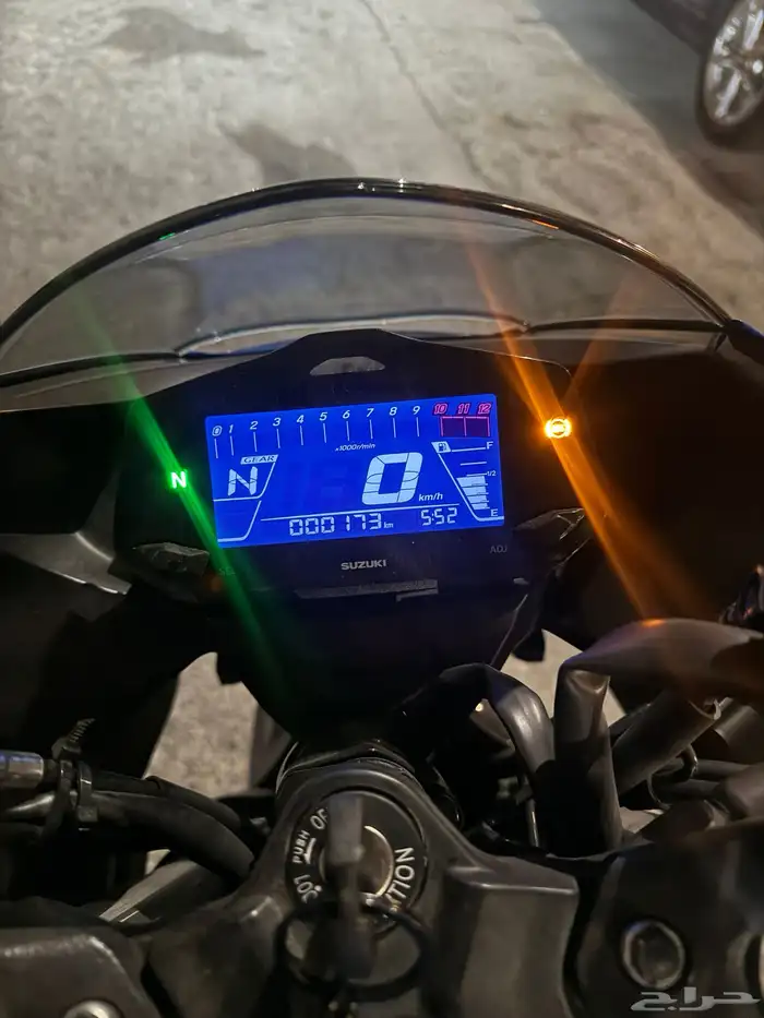 للبيع دباب سوزوكي 250 4