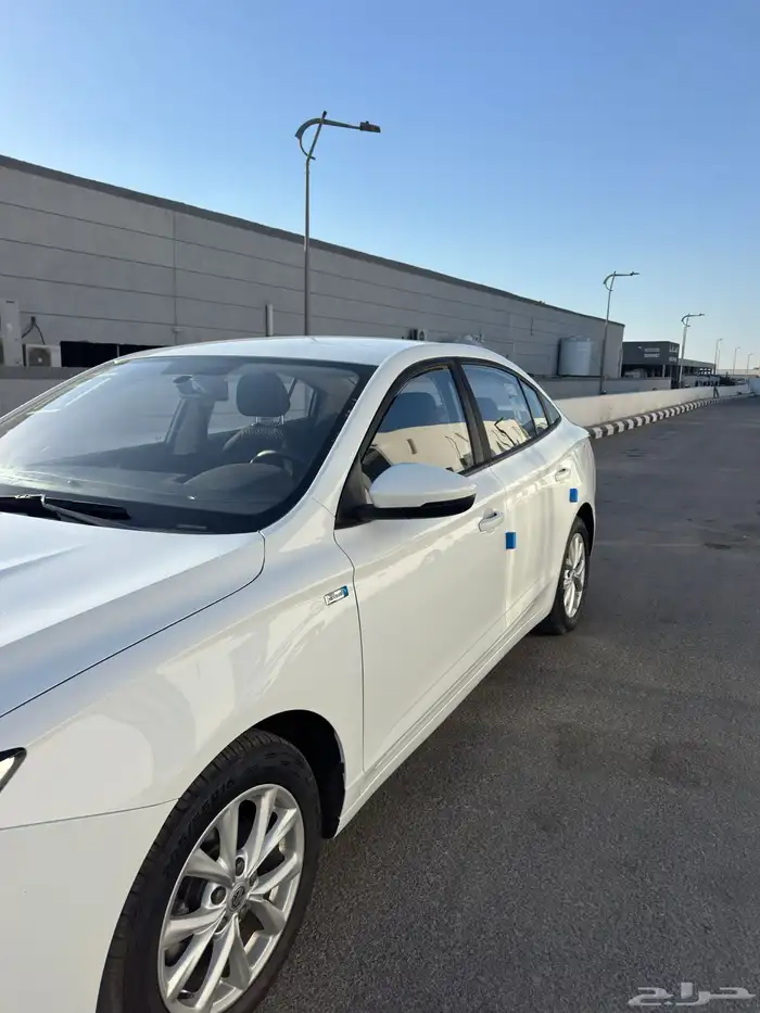 ام جي 5 2022 نضيف 1