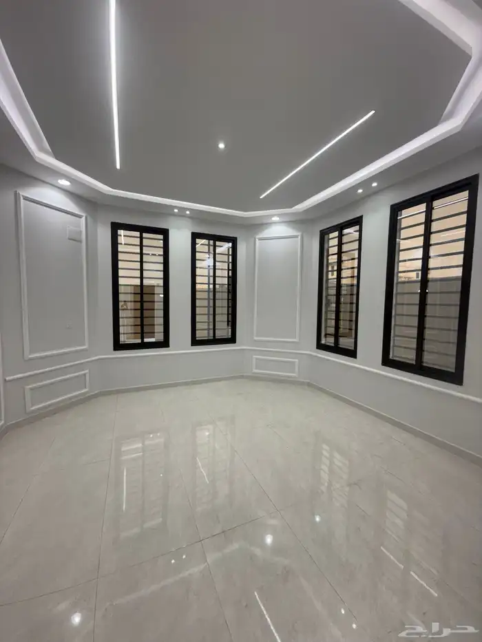 للبيع فيلا أرض كامله دورين علي شارعين زاويه أحد رفيده 10