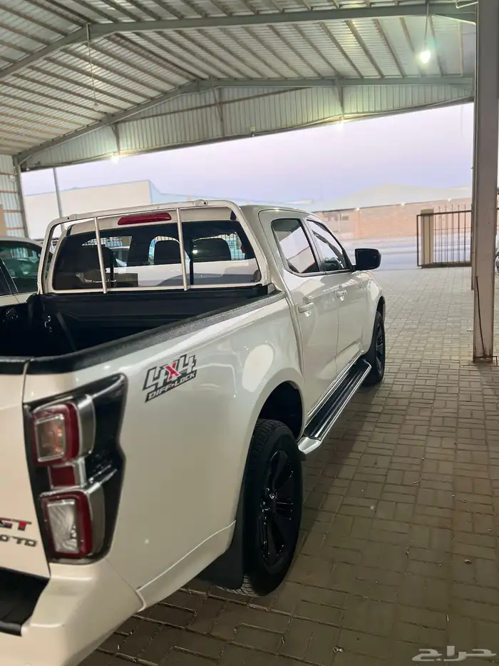 ايسوزو ديماكس GT 2