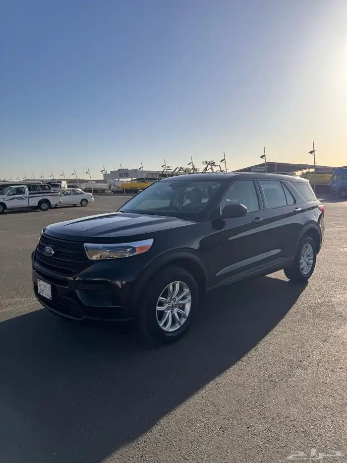 اكسبلورر 2021 نظيف V6 تنفس طبيعي دبل 2