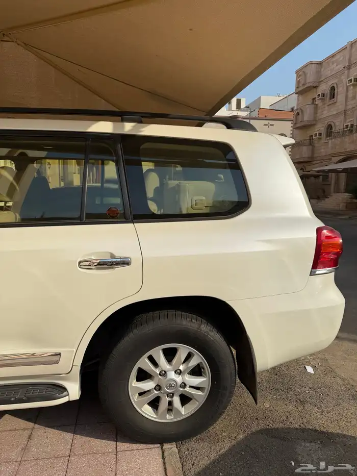 لاندكروزر 2012 فل كامل ( فطيمي ) مخززن وكالة 4