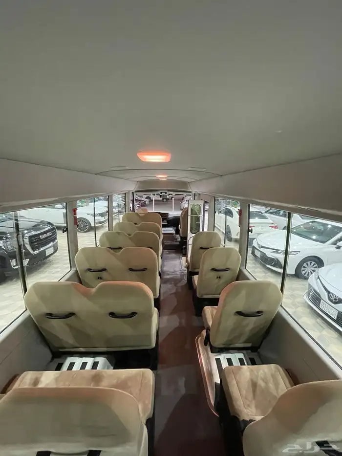 تويوتا كوستر. 2019 8