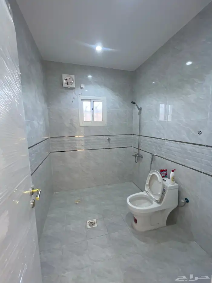 للبيع شقه الريان 450 6