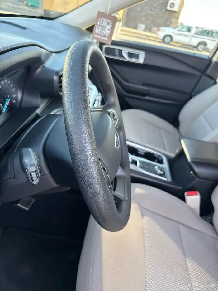 اكسبلورر 2021 نظيف V6 تنفس طبيعي دبل 46
