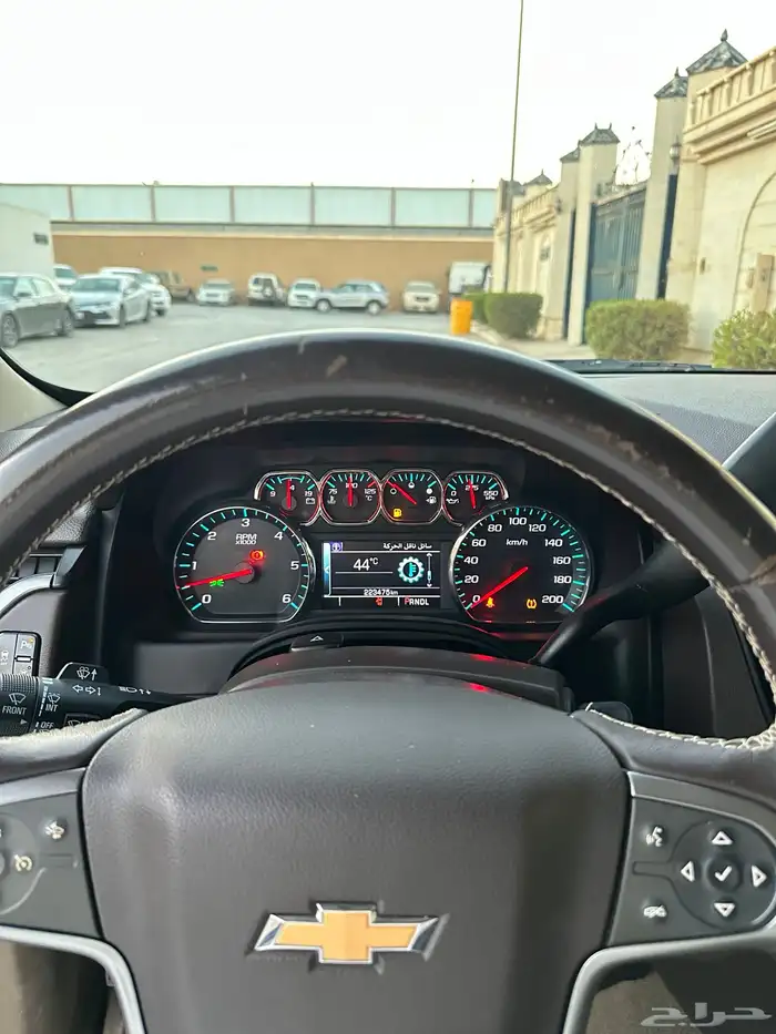 شيفروليه تاهو LT 2018 نص فل نظيف للبيع 12