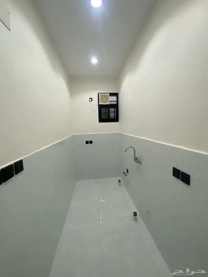 للبيع روف علوي مع ملحق تشطيب فاخر من 670 الف 25