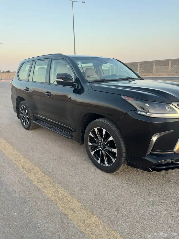 لكزس 2021 بلاك ادشن سعودي اول مالك 9