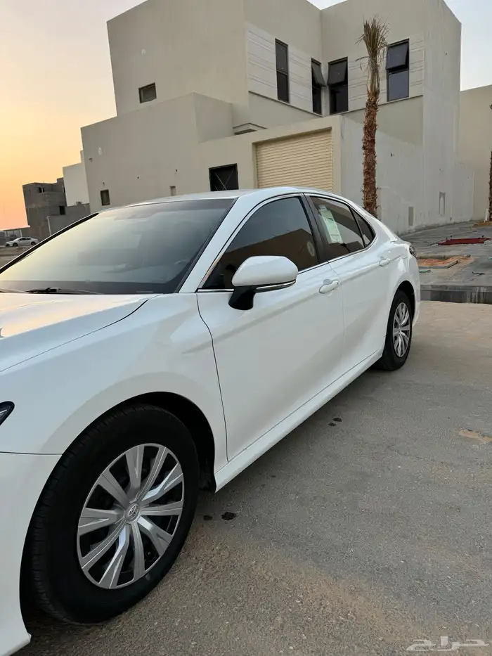 تويوتا كامري 2022 LE 9