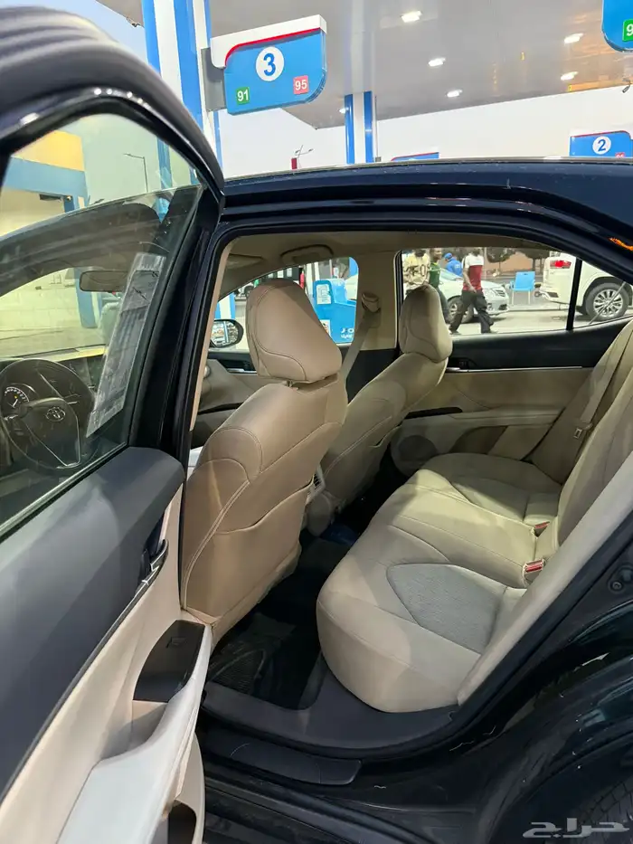 كامري مديل 2023 اسود 14