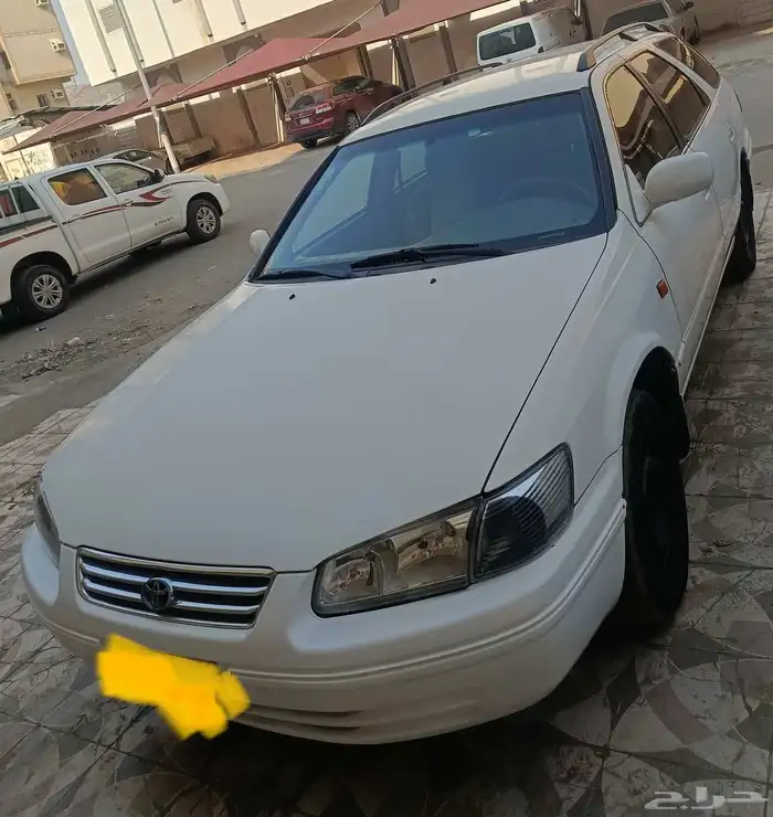 تويوتا كامرى 2002بوكس ابيض مفحوص مجدد قريب 2