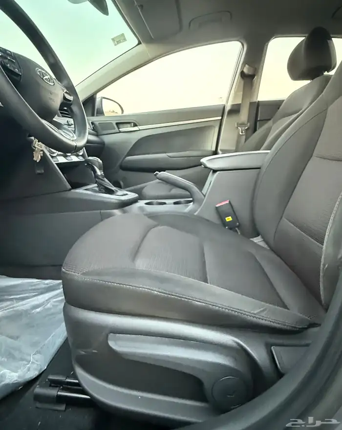 هونداي النترا 2020 ( بنزين ) شبه جديدة للبيع 13