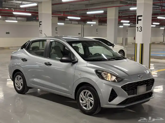 للبيع هيونداي i10 2023 فضي نظيفه 0