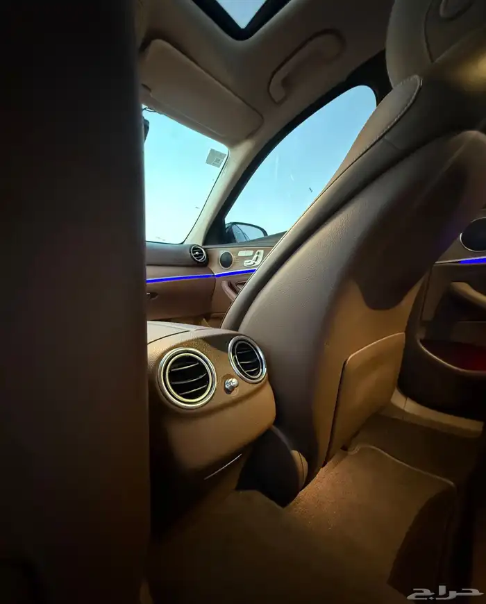 مرسيدس E 220 2019( ديزل ) فل كامل للبيع 13