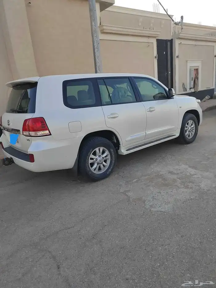 جيب تويوتا جي اكس ار 2011 مخزن وكاله 5