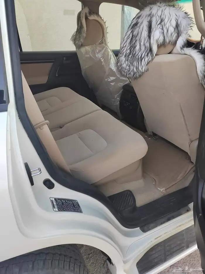 جيب تويوتا جي اكس ار 2011 مخزن وكاله 6