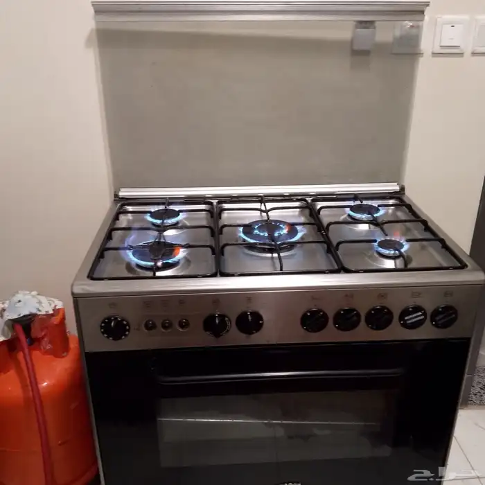 فرن غاز مافيهم عيوب شغال سبب البيع بسبب 0