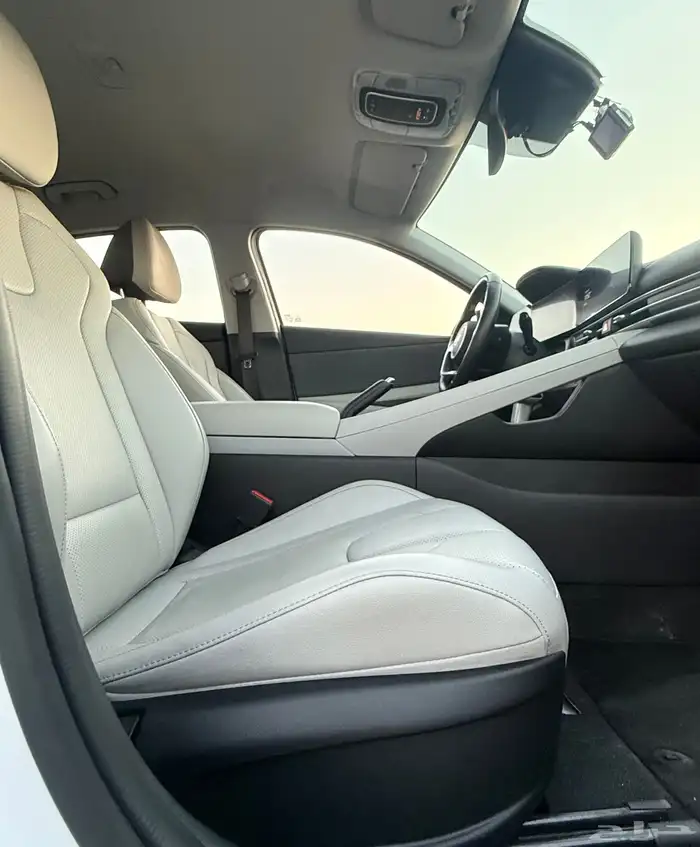 هونداي النترا 2021 ( بنزين ) فل كامل بدون فتحه سقف للبيع 9