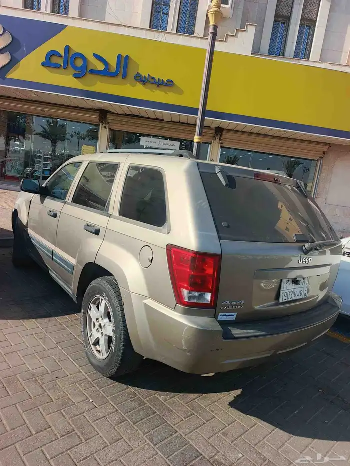 للبيع جيب شيروكي موديل 2006 1