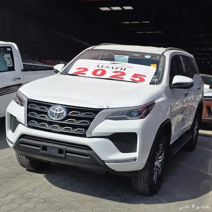 تويوتا فورتشنر GX2دبل بنزين 2025 اقل سعر في المملكة 4