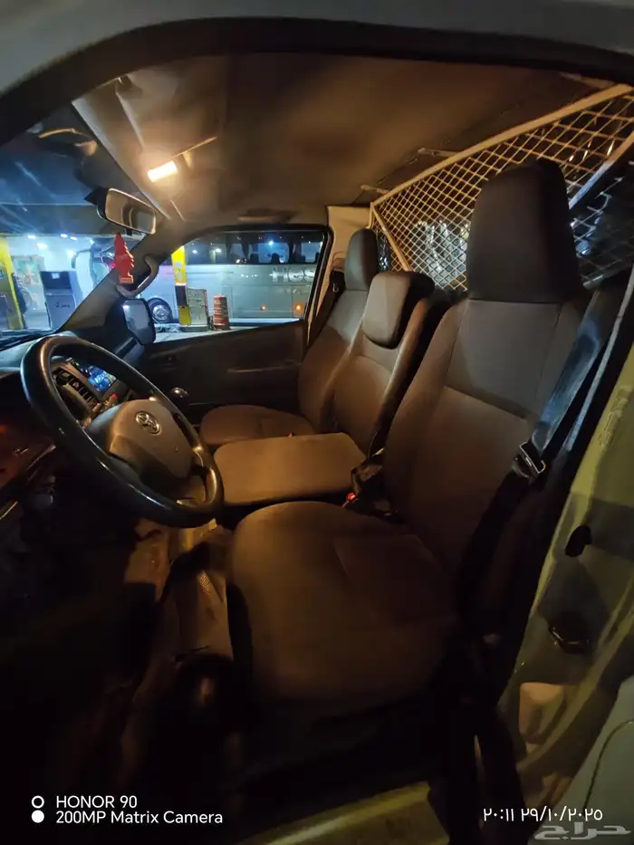 باص تويوتا بضاعه مديل 2016 بدي وكاله 9