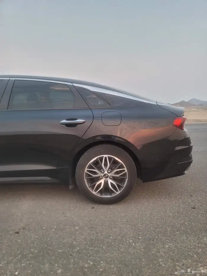 كيا ك 5 k5 نظيفة موديل 2020 18