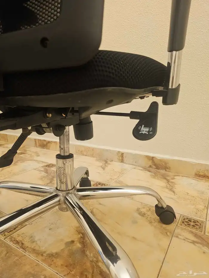 كرسي دوار سليم 2