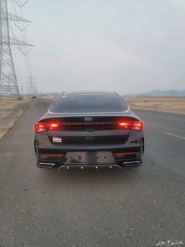 كيا ك 5 k5 نظيفة موديل 2020 16