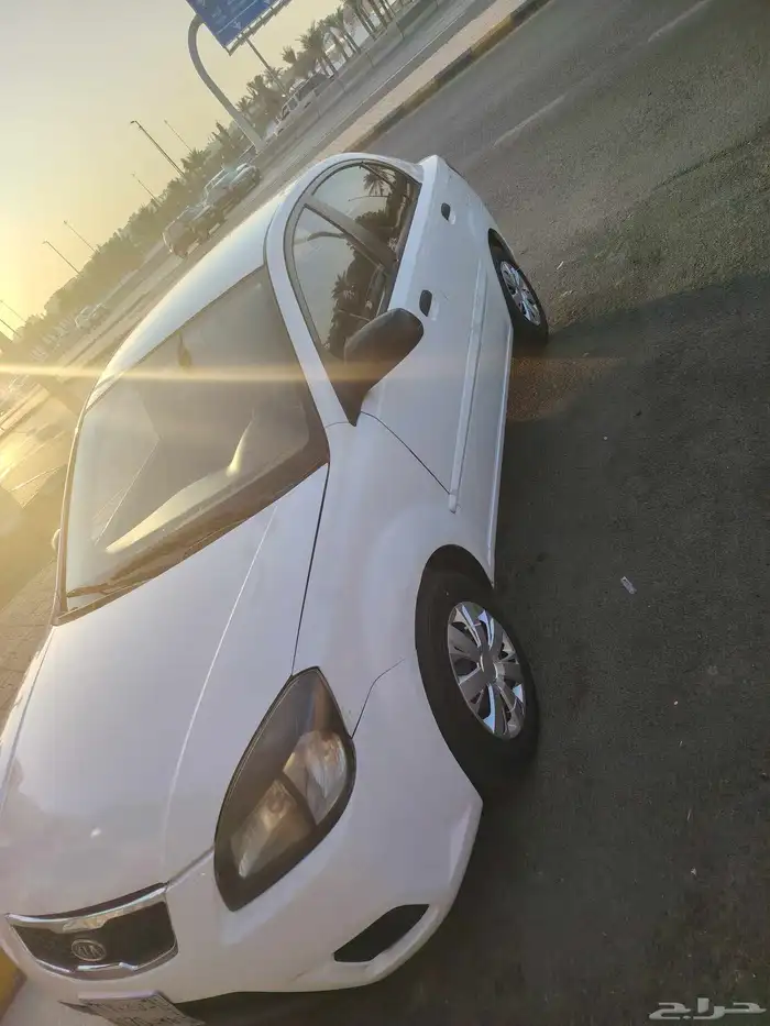 كيا ريو 2011 مستعمله 5