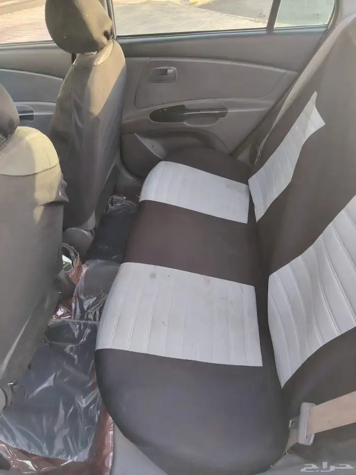 كيا ريو 2011 مستعمله 4