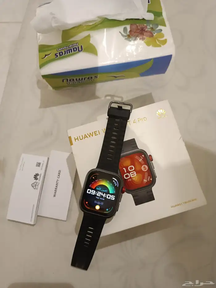 ساعة هواووى فيت 4برو نضيفه جدا بالكرتون والشاحن الاصلي 1