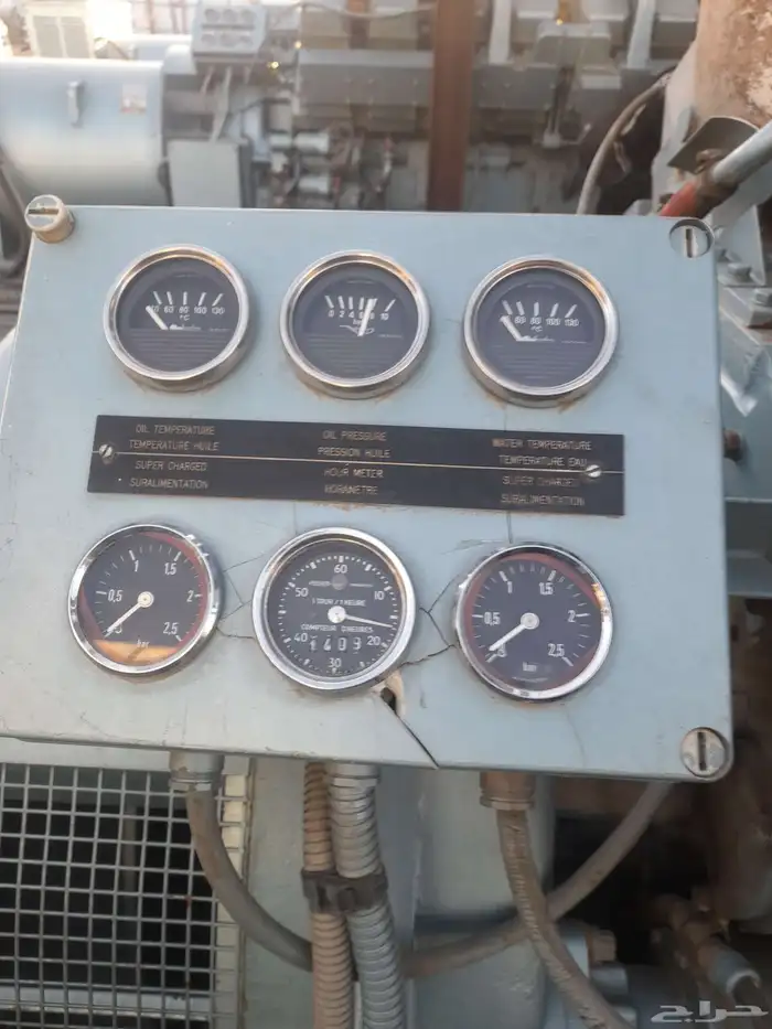 سائق بلدوزر وشيول وبكلين صاحب خبره 15 سنه يبحث عن عمل 0