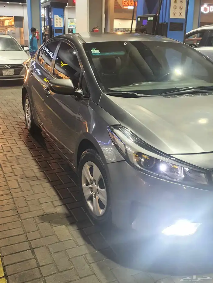 كيا سيراتو 2017 العداد 249 الف مكينة وقير وشاص وارباق شرط 4