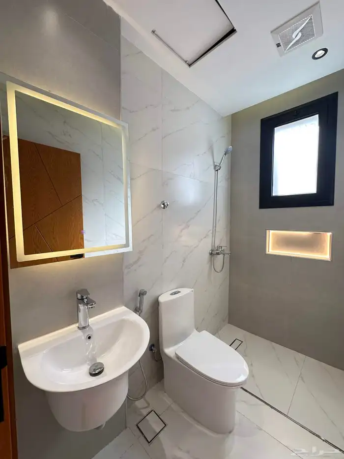 شقق فاخرة 4 غرف للإيجار بحي الروضة 7