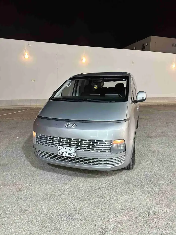 ستاريا موديل 2022 بنزين 11