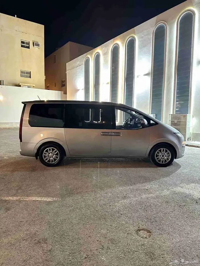 ستاريا موديل 2022 بنزين 8