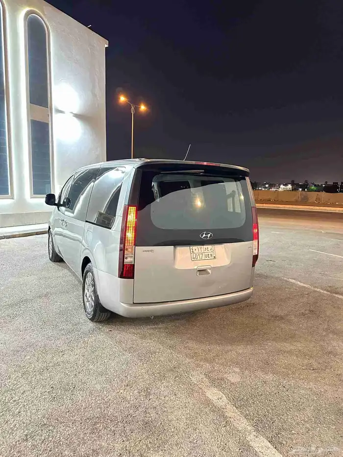 ستاريا موديل 2022 بنزين 17