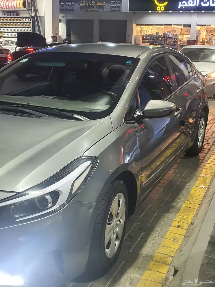 كيا سيراتو 2017 العداد 249 الف مكينة وقير وشاص وارباق شرط 5