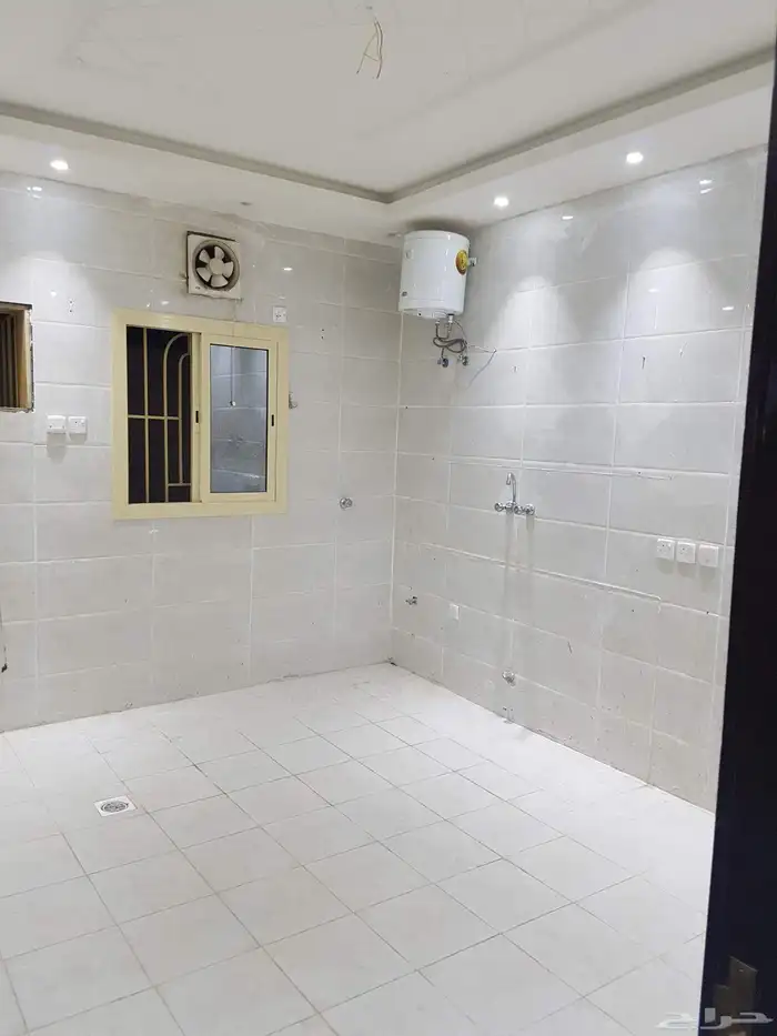 شقق وغرف عزاب للايجار وعمائر لشركات 2